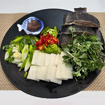 춘백이네 제철 도다리 쑥국 밀키트