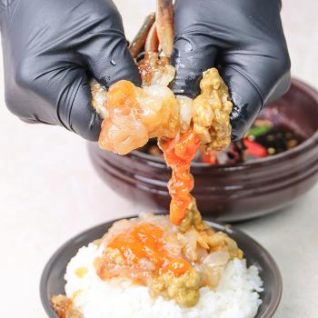 덕이네 30년 전통 산청할매 국내산 암꽃게장1통(2kg)